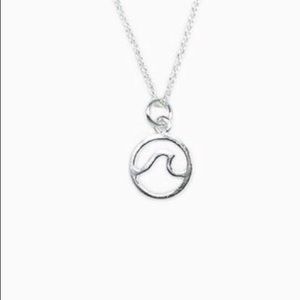 Pura Vida silver wave necklace